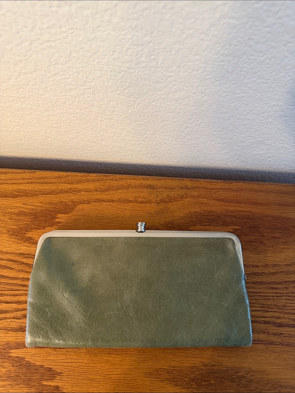 HOBO Lauren Clutch Wallet